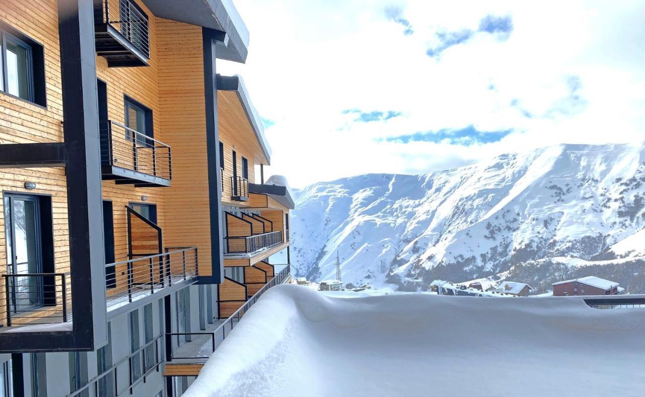 Cozy 2 Bedroom Apartment In The Gudauri Centre - Ski In/ Ski Out エクステリア 写真