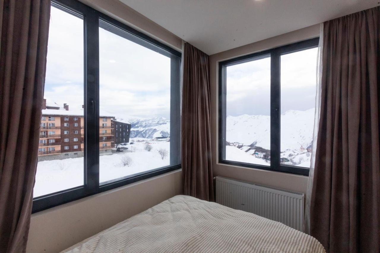 Cozy 2 Bedroom Apartment In The Gudauri Centre - Ski In/ Ski Out エクステリア 写真